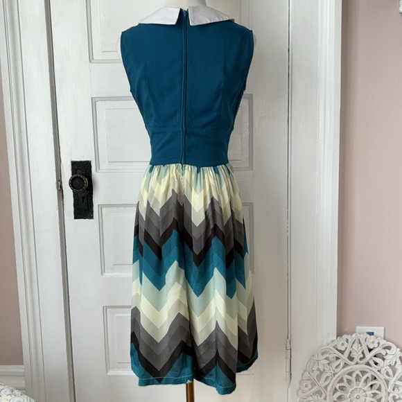 QUEEN OF HEARTS BY LETTY TENANT RETRO COLLARED DRESS - Picture 6 of 10